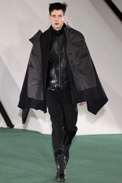 Look 26